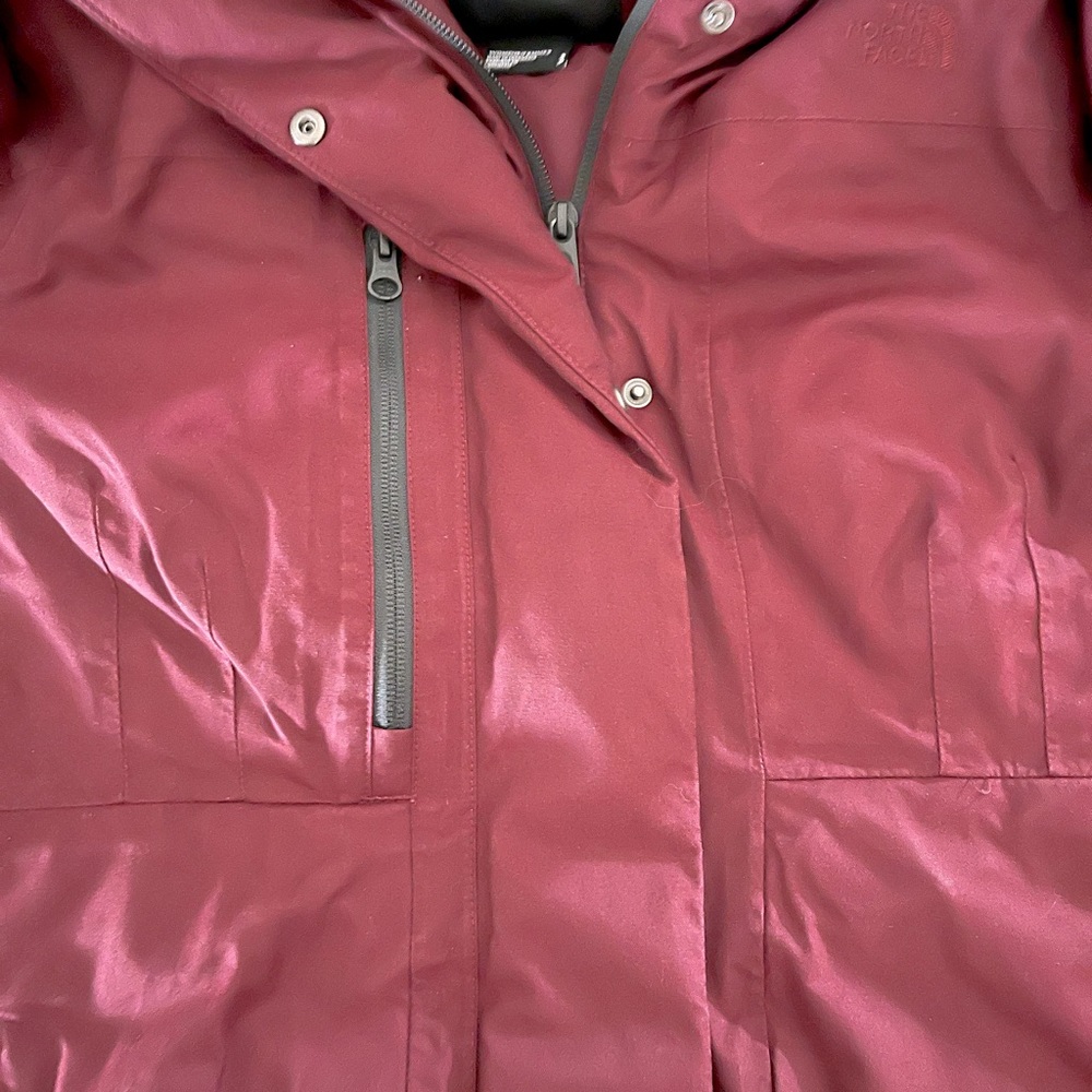 The North Face Women's Ski Jacket - Dark Red - Picture 3 of 4